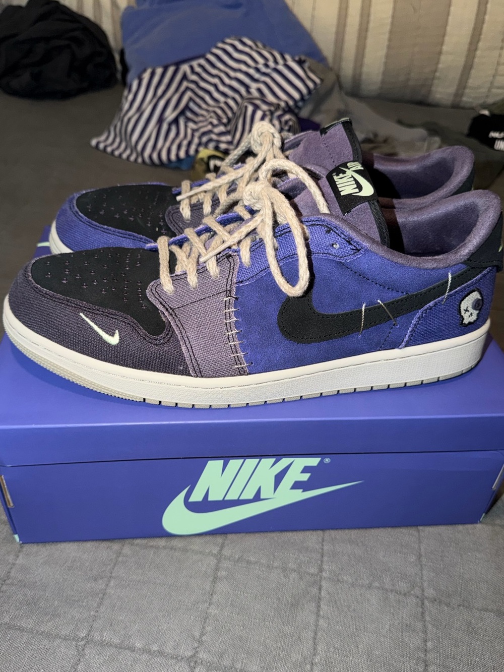 Nike Men’s Purple & Black Low-Top Sneakers